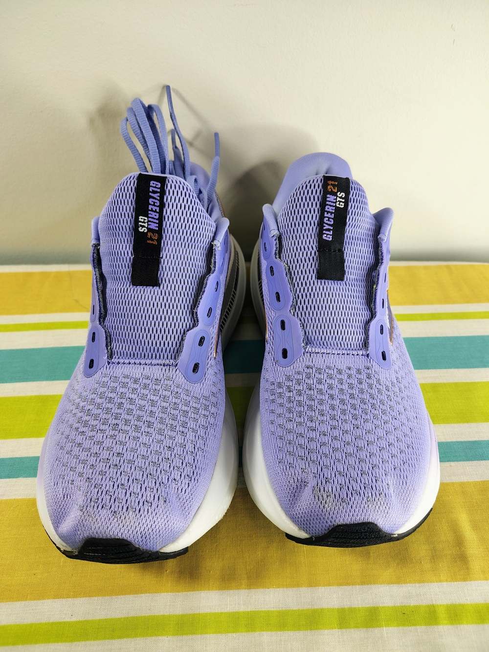 Brooks Glycerin 21 Women's Size 9  Running Walking Shoes Lavender
